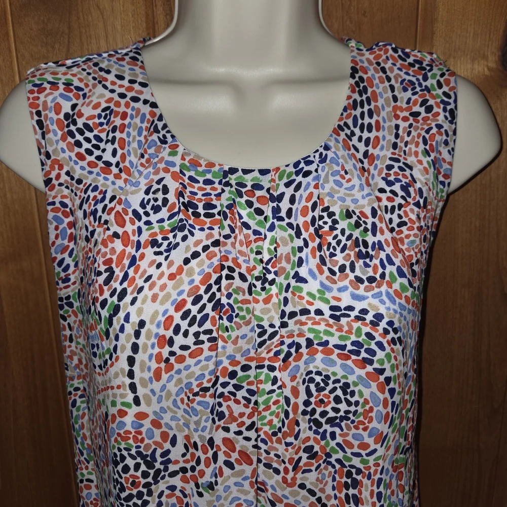 Liz Claiborne vibrant tank
